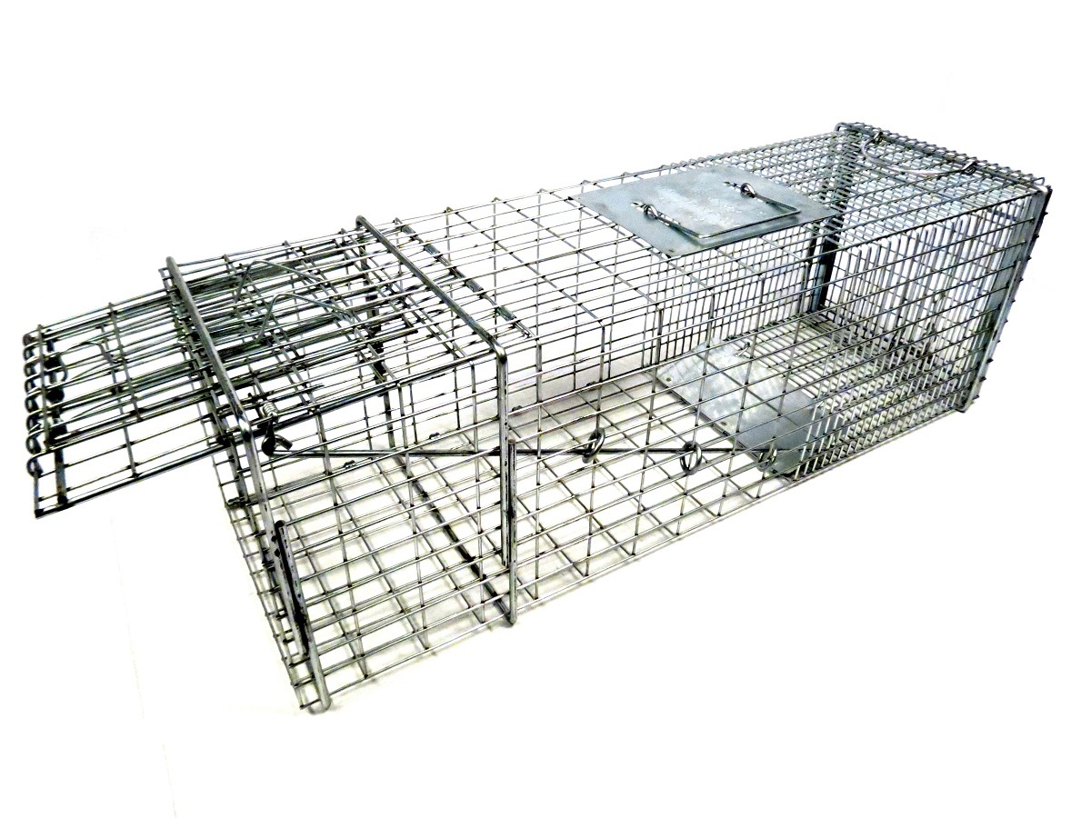 Tomahawk Model 6010 Raccoon, Woodchuck / Groundhog Trap with One Trap