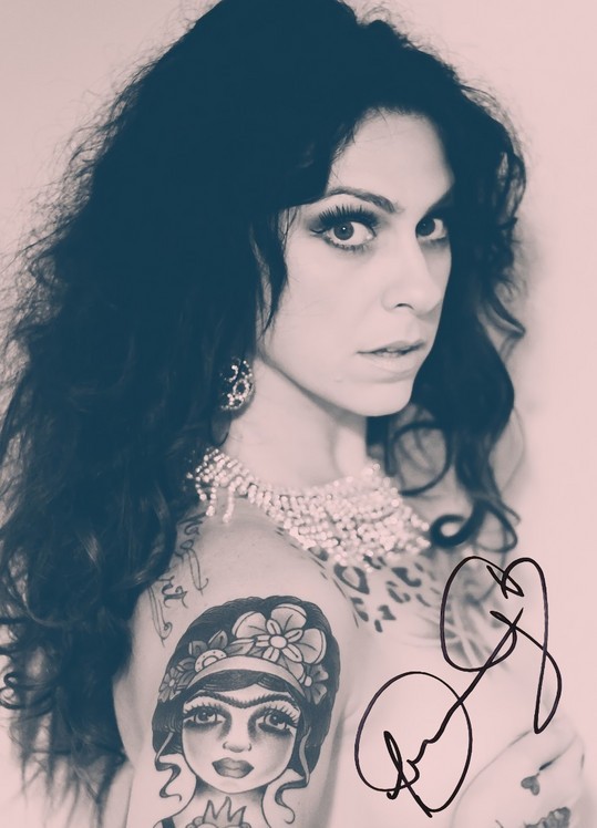 DANIELLE COLBY CUSHMAN Signed Photo 8X10 Rp Autographed 
