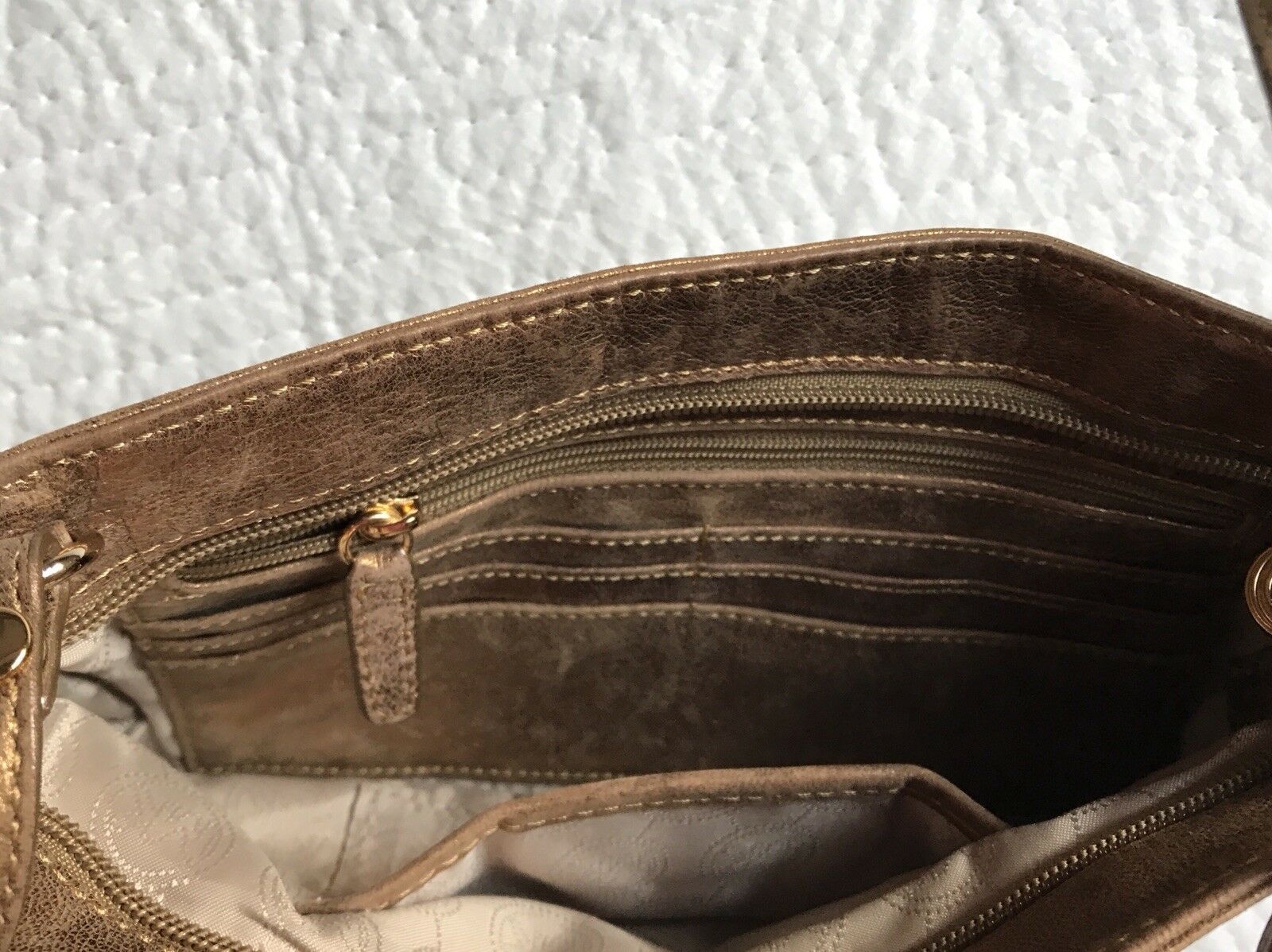 Michael Kors Gold Ruched Leather ster Shoulder Bag Wristlet Clutch