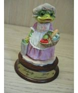 LN-26 Ceramic Felicity Frog Leonardo Little Nook Village 1989 - $9.95