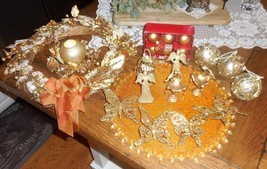 Gold &amp; Amber Bejeweled 21pc Ornate Christmas Wreath Place Card Ornament ... - £33.50 GBP