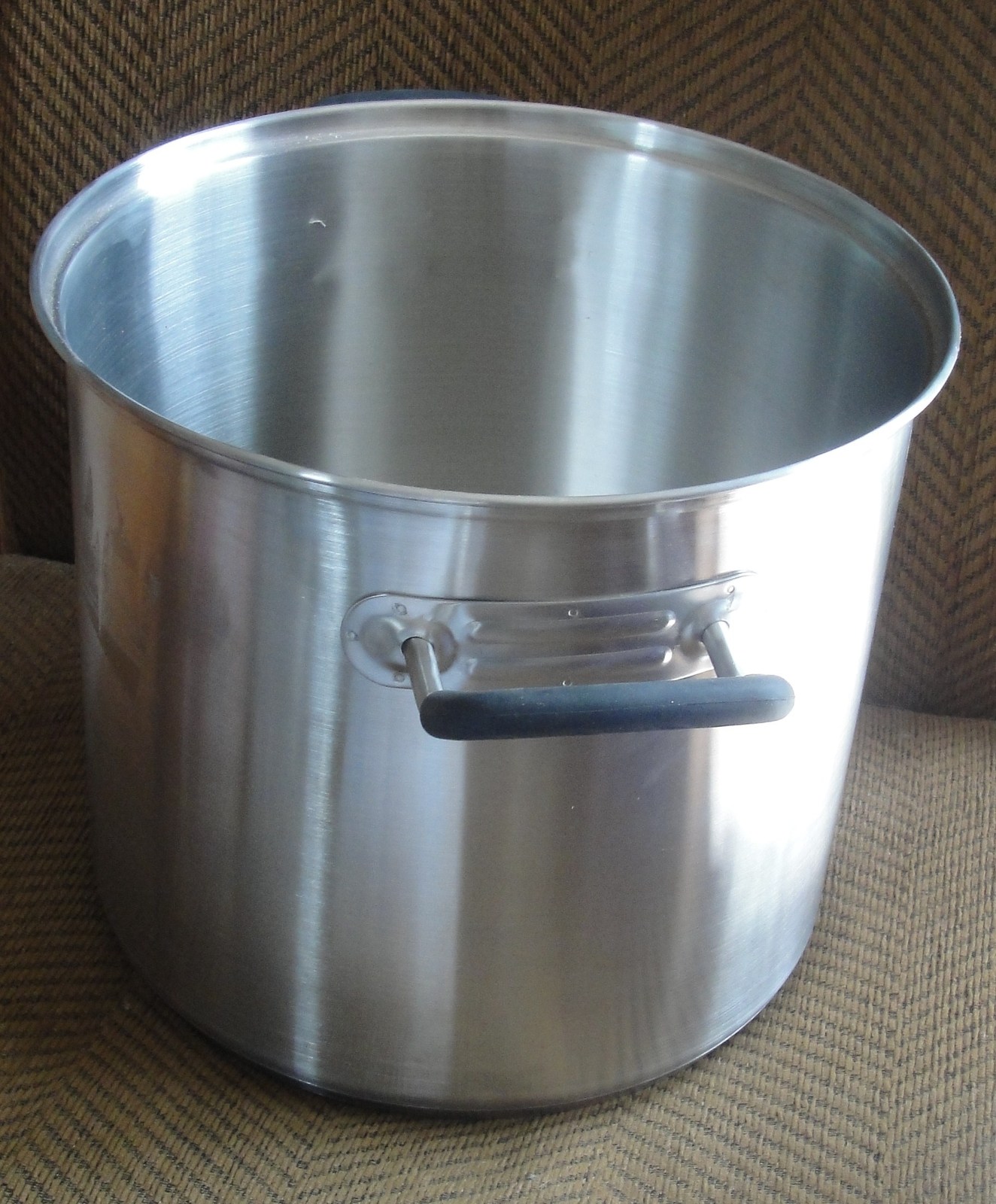 INVITATIONS TABLES TOP UNLIMITED PROFESSIONAL STEAMER 16 QT STAINLESS