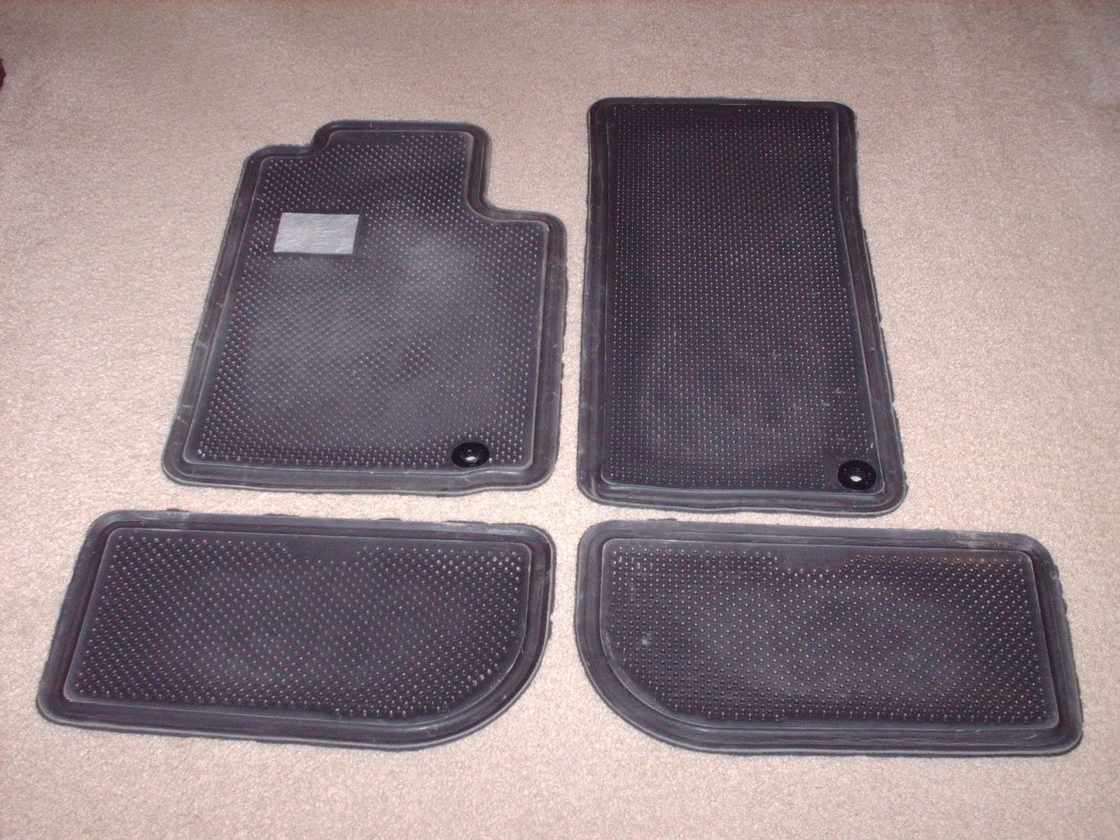 Cadillac CTSV Coupe Carpeted Floor Mats Charcoal Gray Genuine OEM 2011