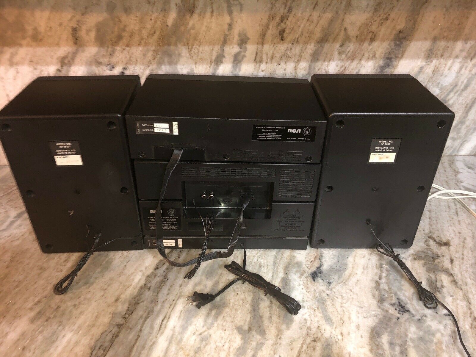 Vintage RCA RP 8530 A Stereo System AM/FM Radio Dual Cassette CD 2 Spks