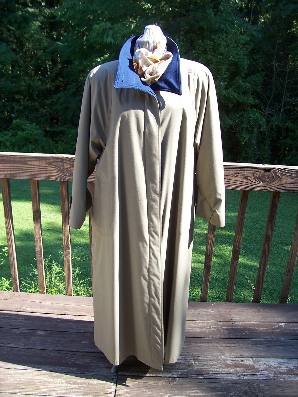 Women's London Fog All Weather Coat Kahki with Zip Out wool Lining 1980'sg Fashion