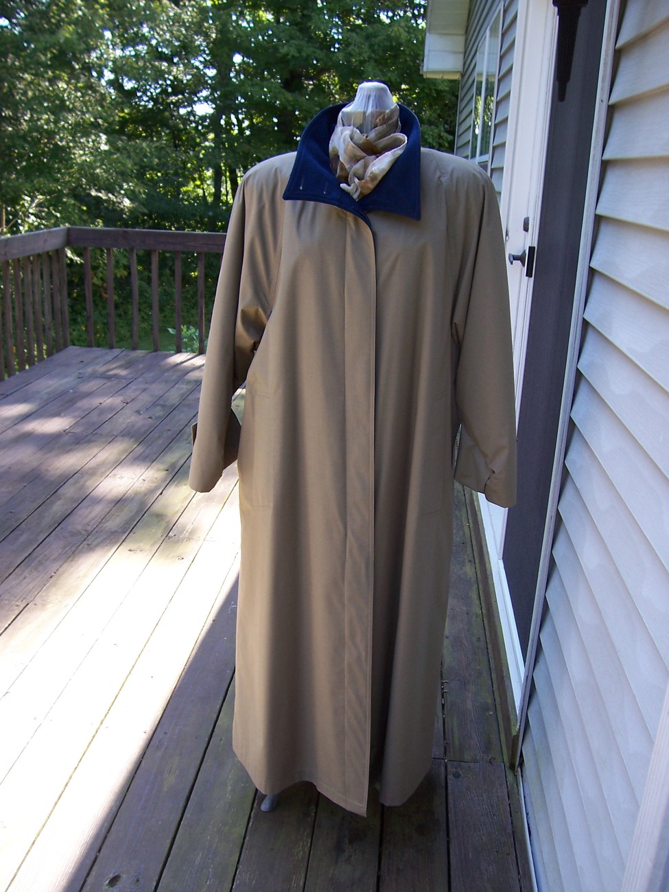 Women's London Fog All Weather Coat Kahki with Zip Out wool Lining 1980'sg Fashion