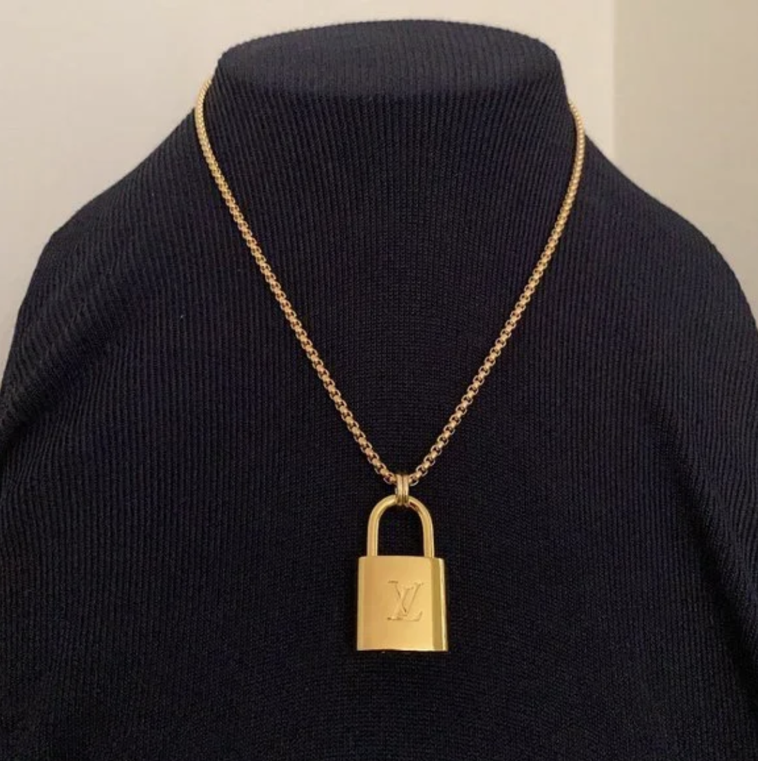 New Louis Vuitton Gold-Tone Lock on 20 Box Link Chain Necklace