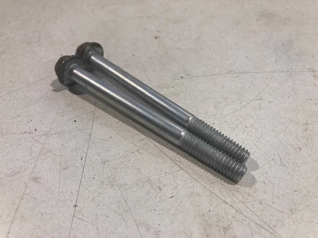 593487 BRIGGS AND STRATTON ENGINE BOLTS Other Outdoor Power Equipment