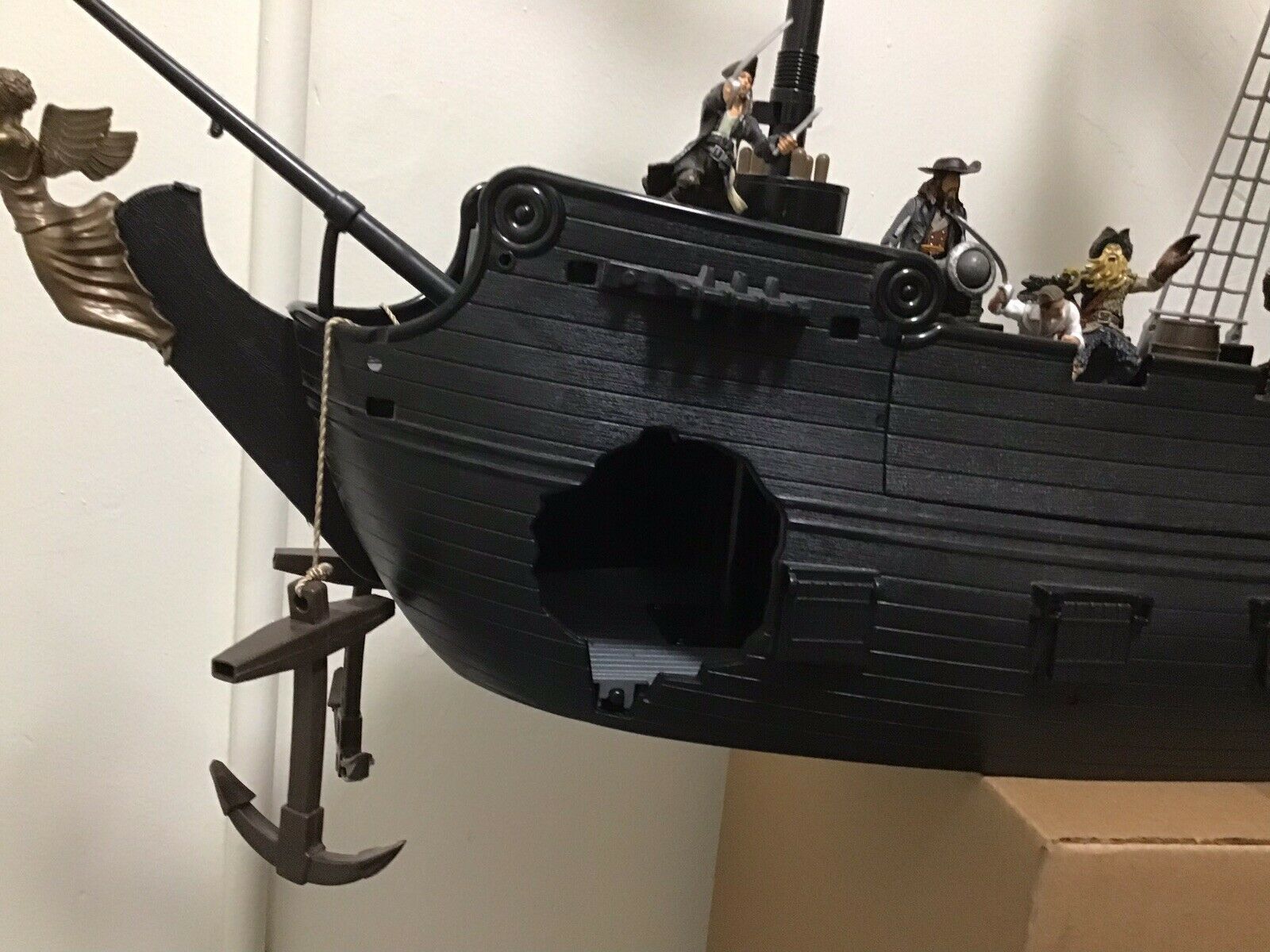 Disney Pirates Of The Caribbean Ultimate Black Pearl Ship Figures