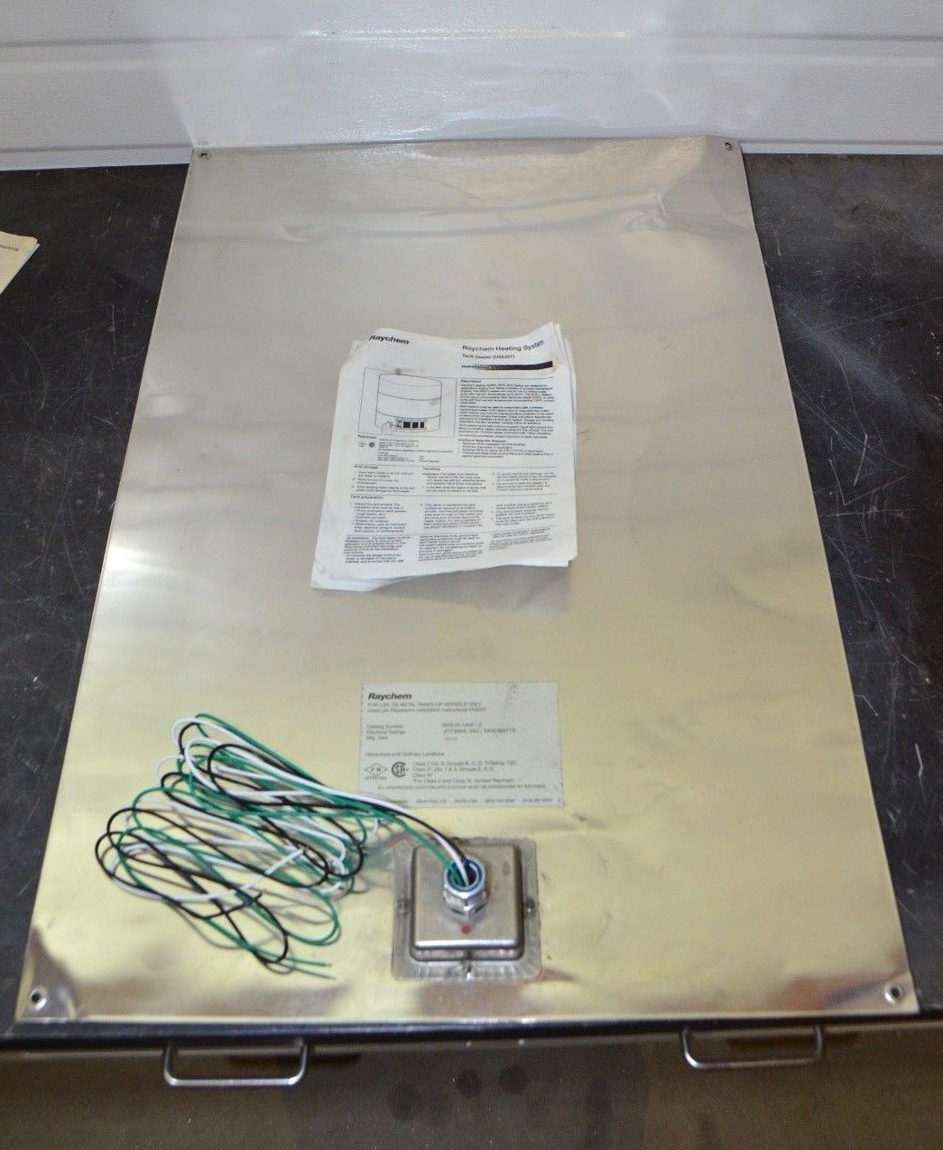 Raychem RHSH14002 Flexible Unlined Metal Tank Heating Pad 24" x 36