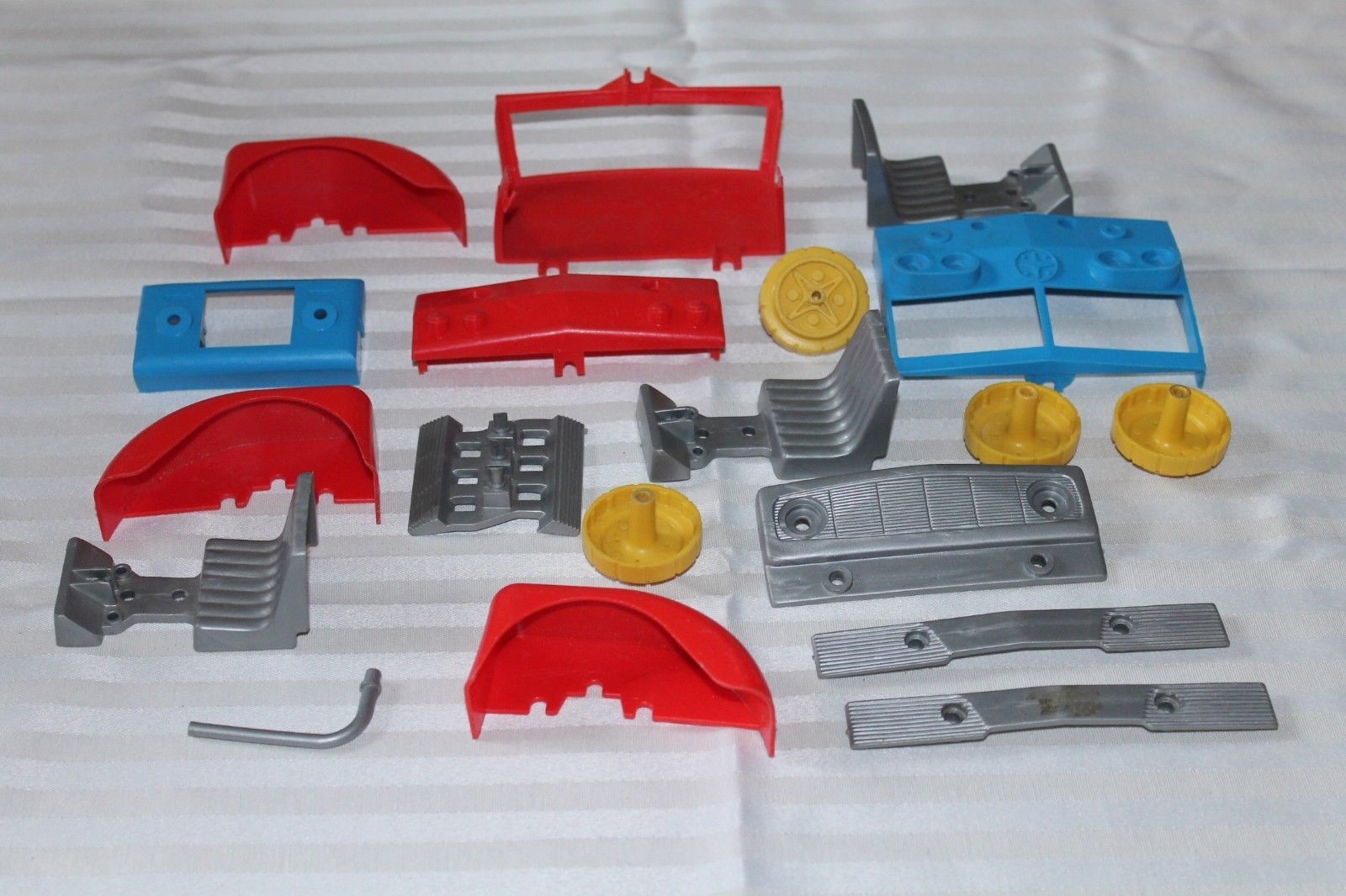 Plastic Erector Set Pieces Building Toys Sets & Packs