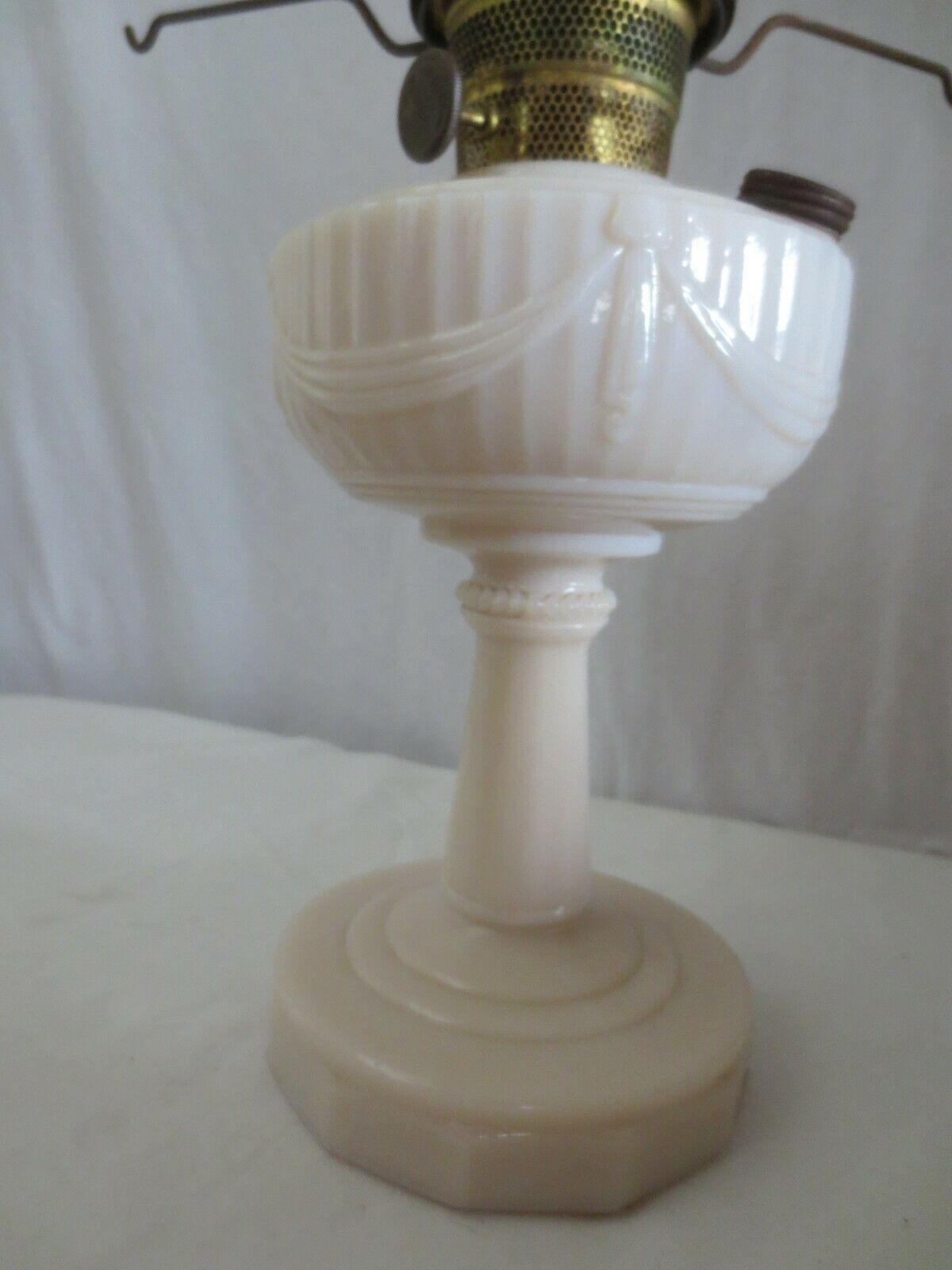 Antique Aladdin Oil Lamp& Chimney Alacite and 46 similar items