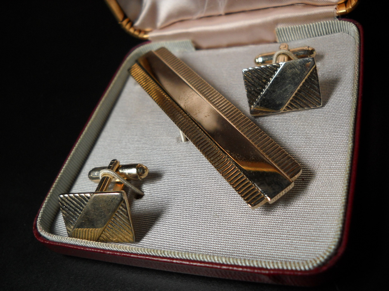 Shields Rectangular Cuff Links and Tie Bar Shields Fifth Ave ...