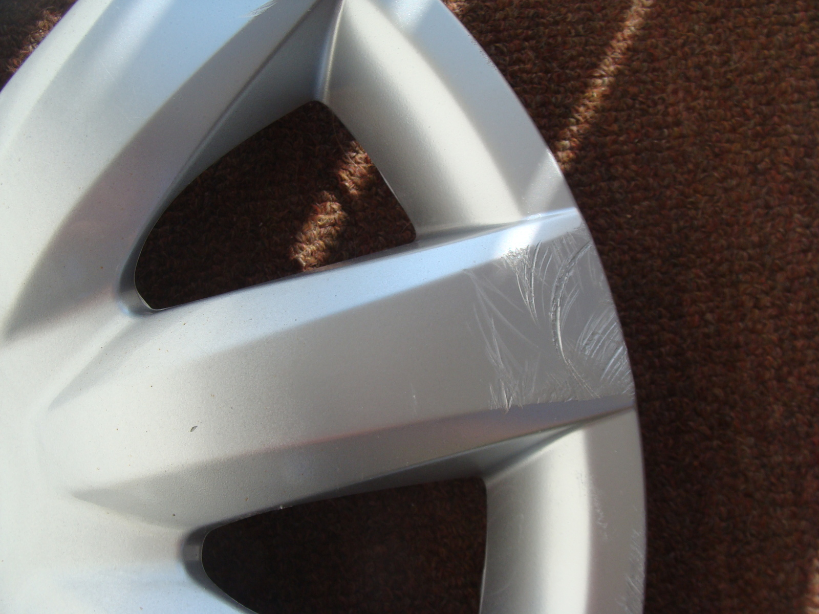 2004 2005 2006 GENUINE OEM TOYOTA CAMRY 15" 61136 HUBCAP WHEEL COVER 42621AA150 Hub Caps