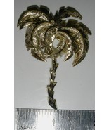 VINTAGE 1960s TROPICAL PALM TREE PIN BROOCH TEXTURED GOLDTONE ESTATE - $9.99