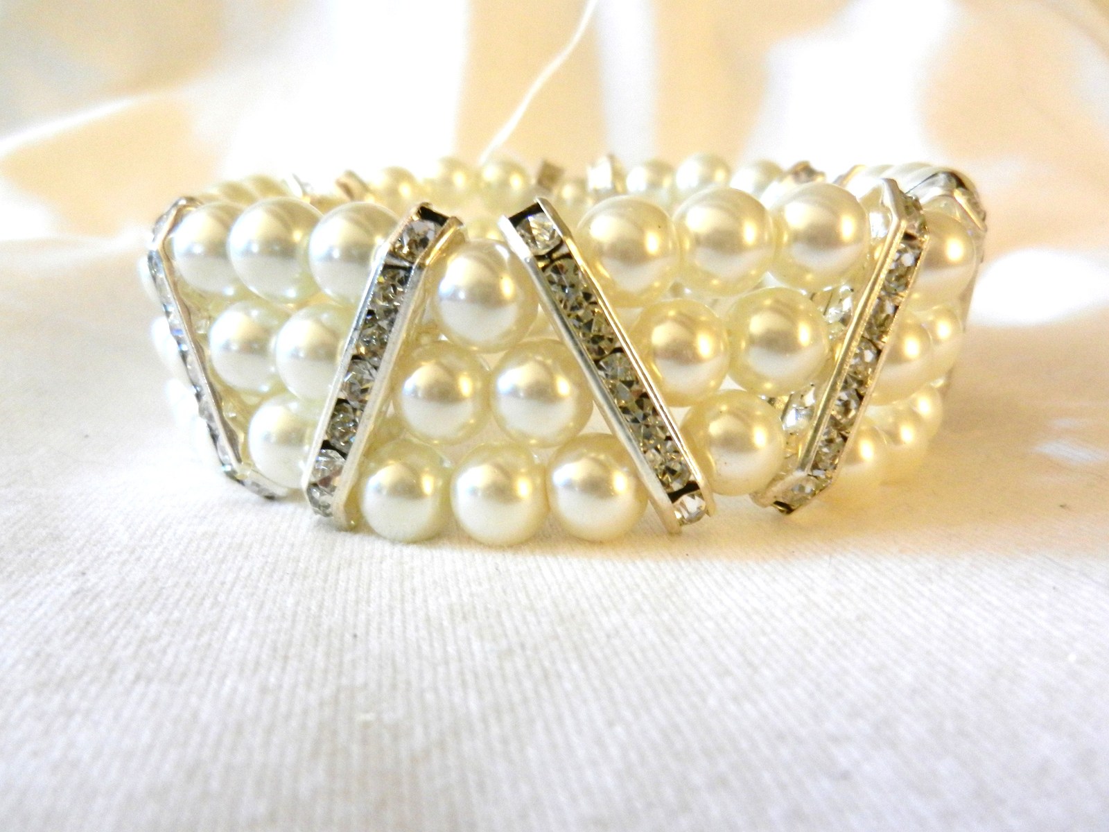 New Exquisite Ladies' Beads Stretch Rhinestones Faux Pearl Bracelet Bracelets