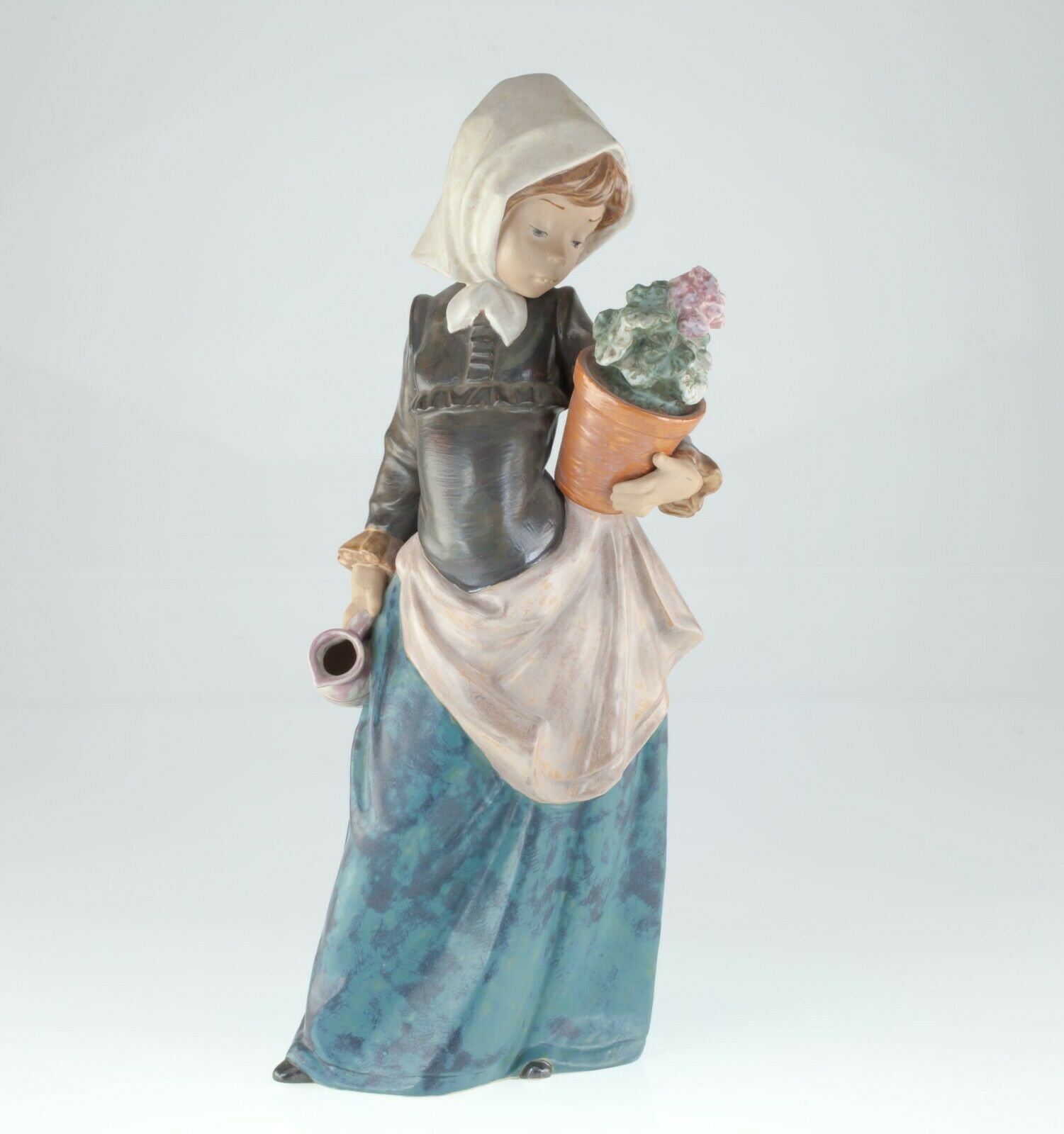 Primary image for Lladro "Girl with Geranium" 3508 No Box Nice Condition!