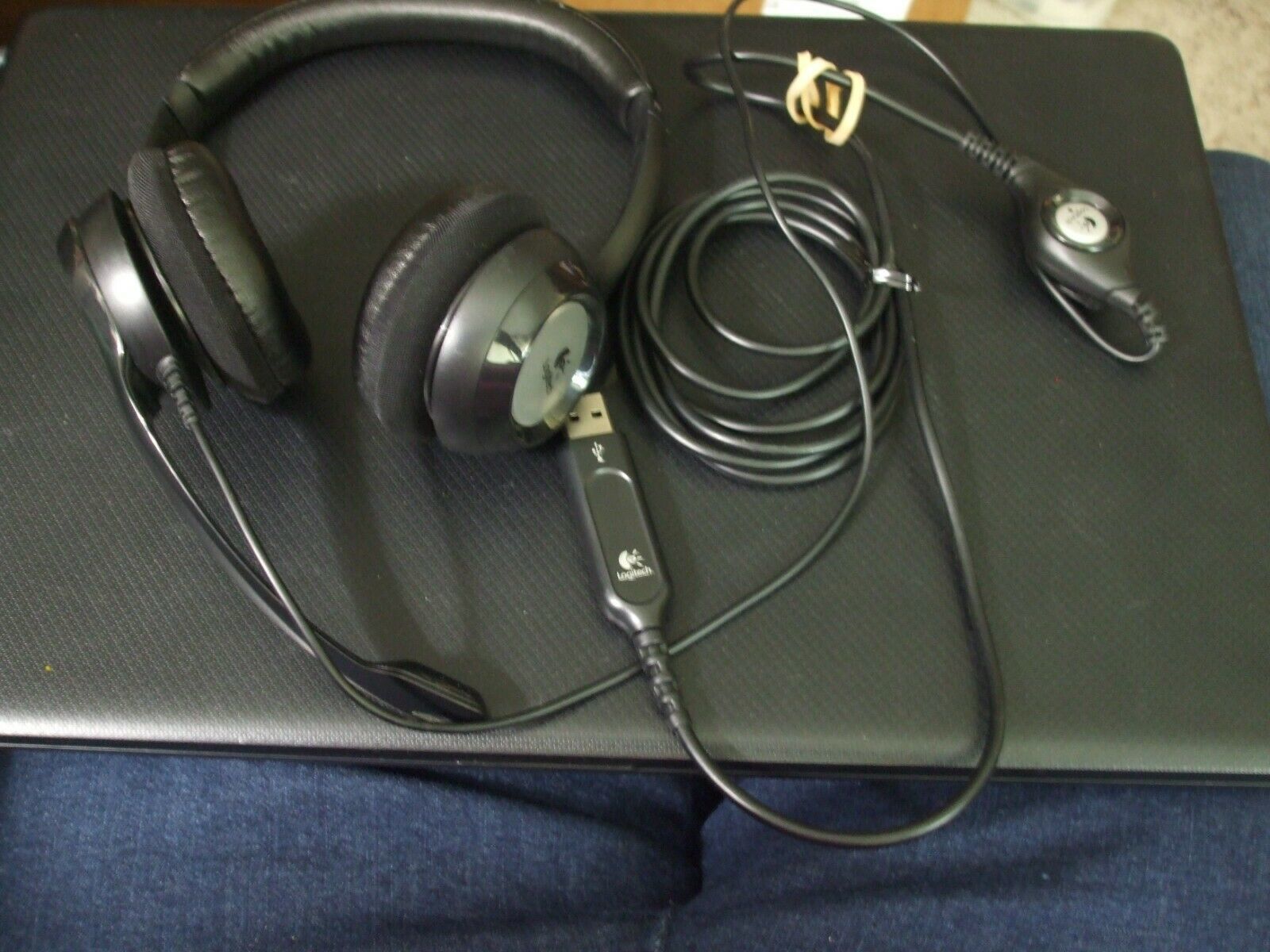 Logitech DZLA00009 Stereo OnEar Corded USB Headset with Microphone