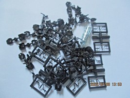 Micro-Trains Stock #00110300 True-Scale Short Shank Coupler (1300-10) N-Scale image 2