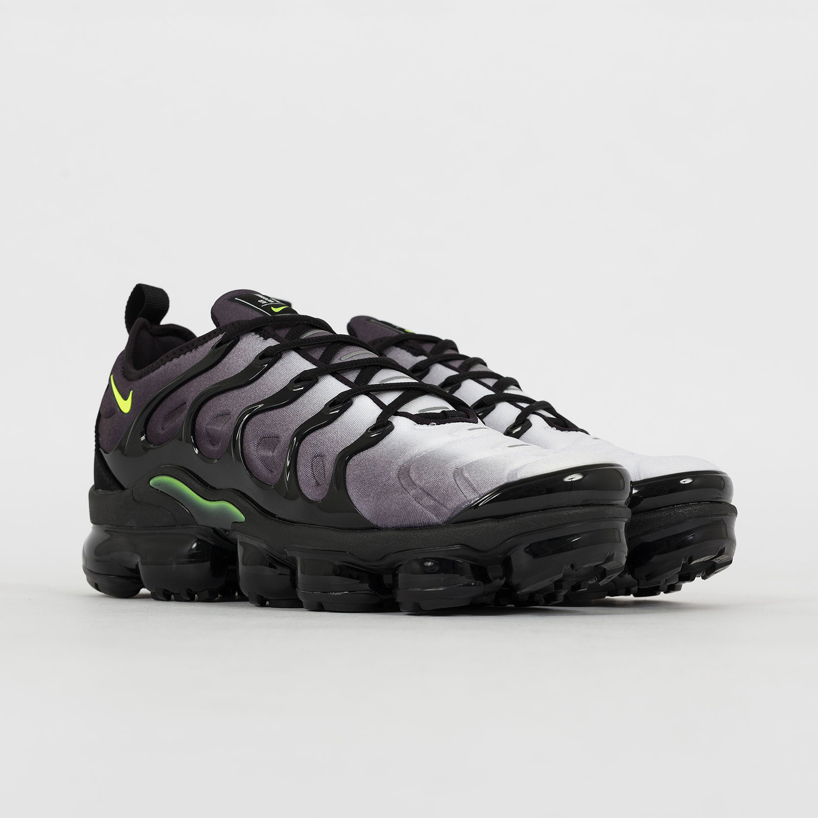 Nike Air Vapormax Plus (Black Volt/ Dark and 50 similar items Nike Air Vapormax Plus (Black Volt/ Dark and 50 similar items