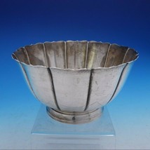 Lunt Sterling Silver Centerpiece Bowl #426-D Reproduction 20.8 ozt. (#4142) - $899.91