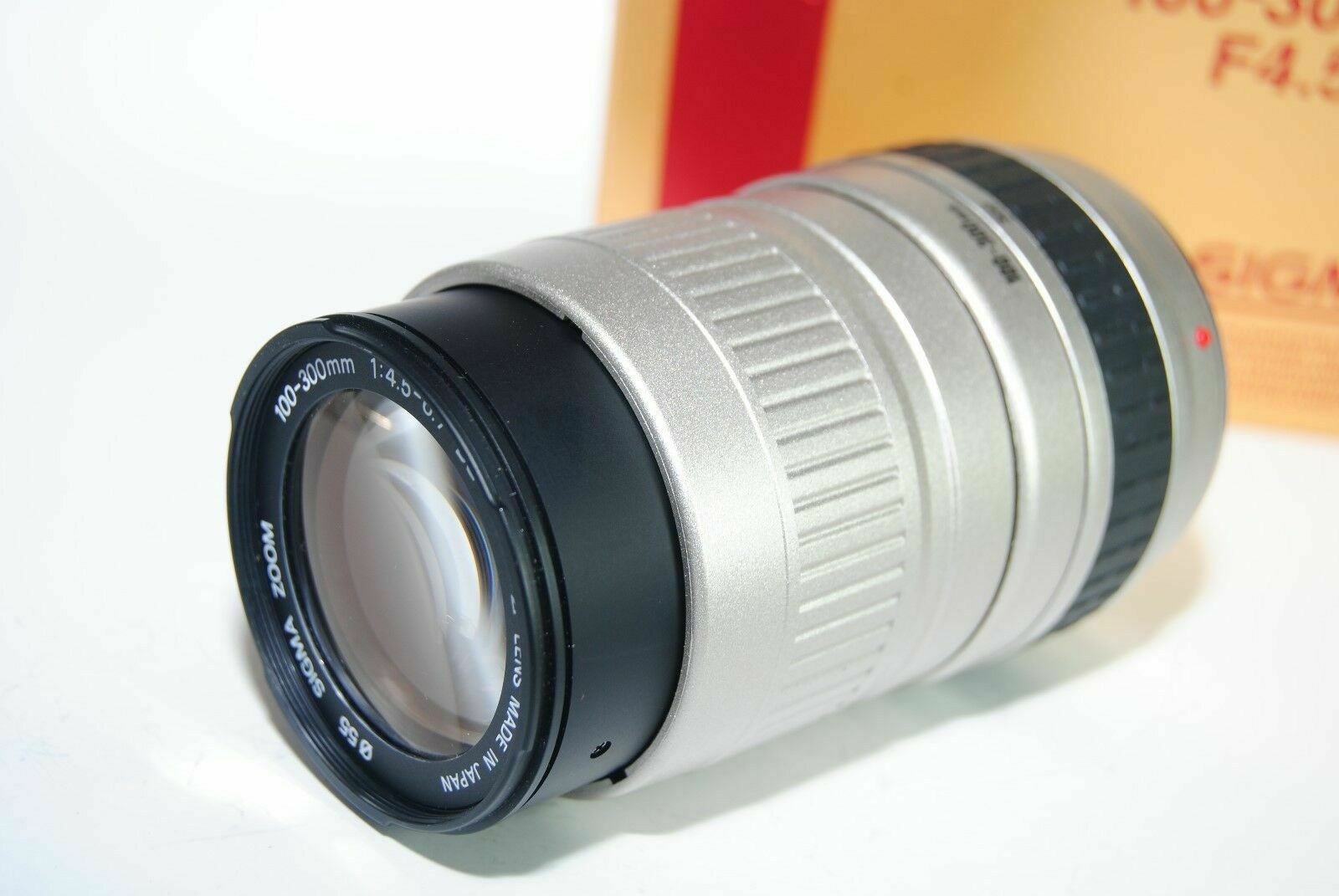 SIGMA 100300MM F4.56.7 DL AUTO FOCUS LENS FOR SONY ALPHA / MINOLTA