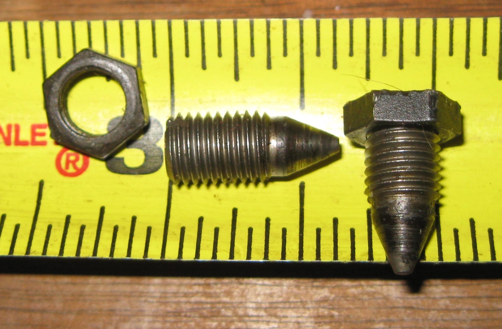 Pair Singer 500A Rocketeer Feed Dog Carrier Screw Centre #315 w/Nuts #1519 - $6.00