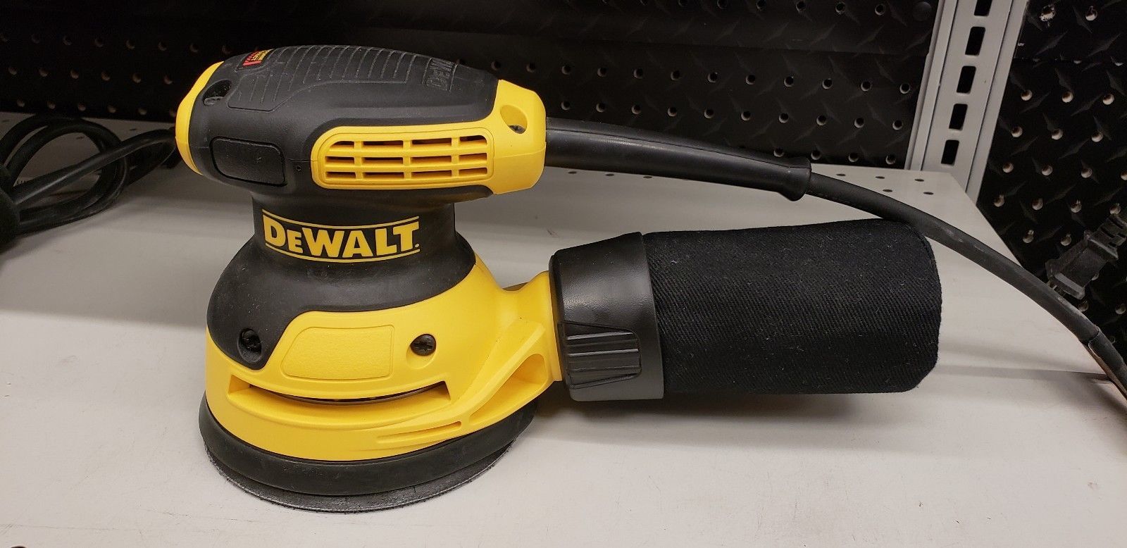 NEW Dewalt 5" Single Speed Orbit Sander w/Hook & Loop Pad DWE6421 BEST