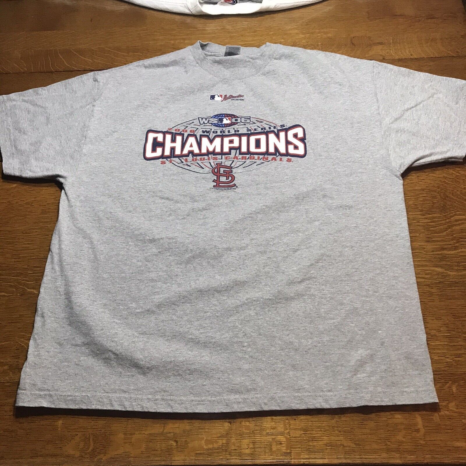 St. Louis Cardinals 2006 World Series Champions T-Shirt 2XL - $13.86