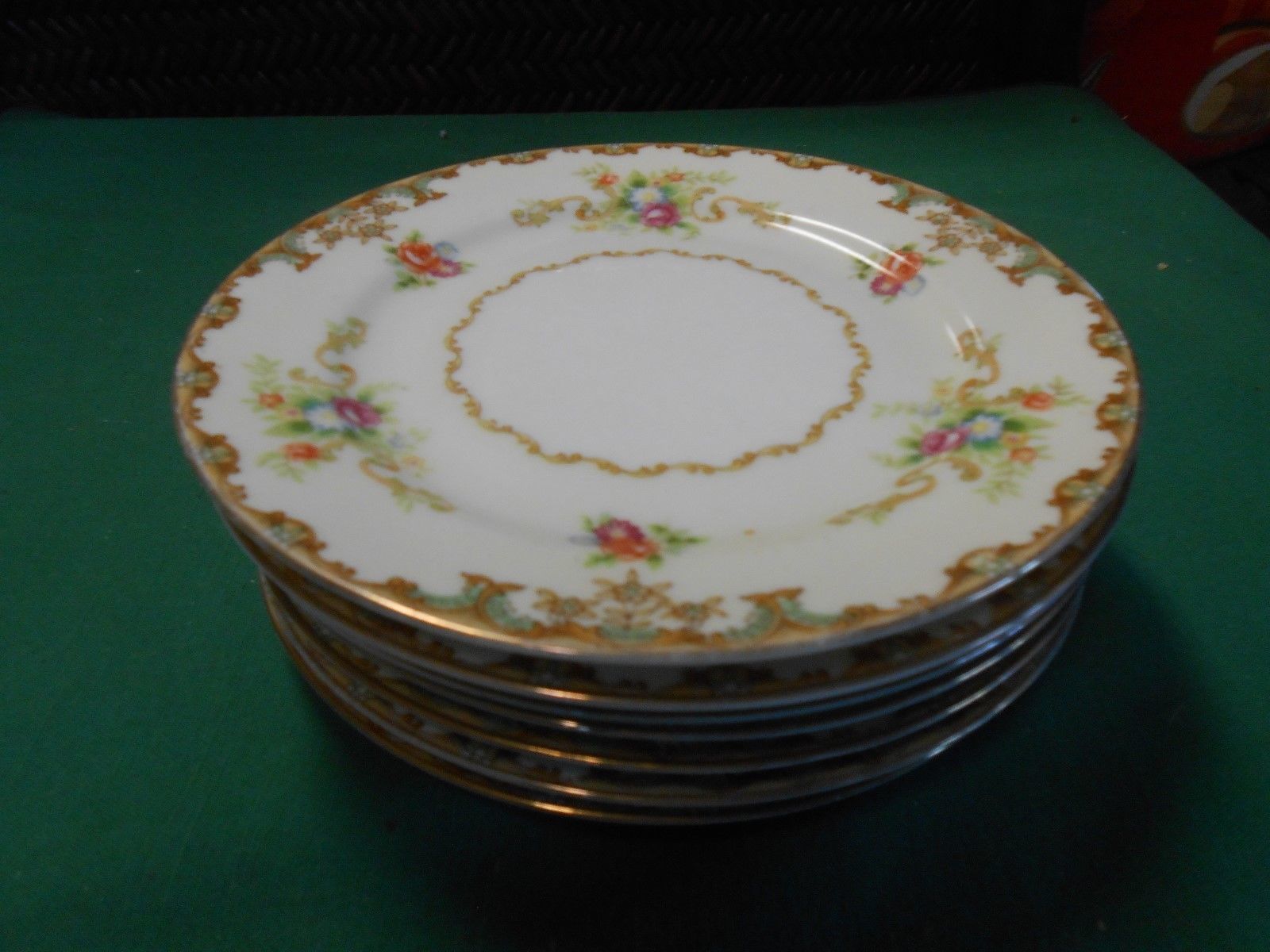Show full-size image of Outstanding Occupied Japan ALADDIN Fine China REGAL...