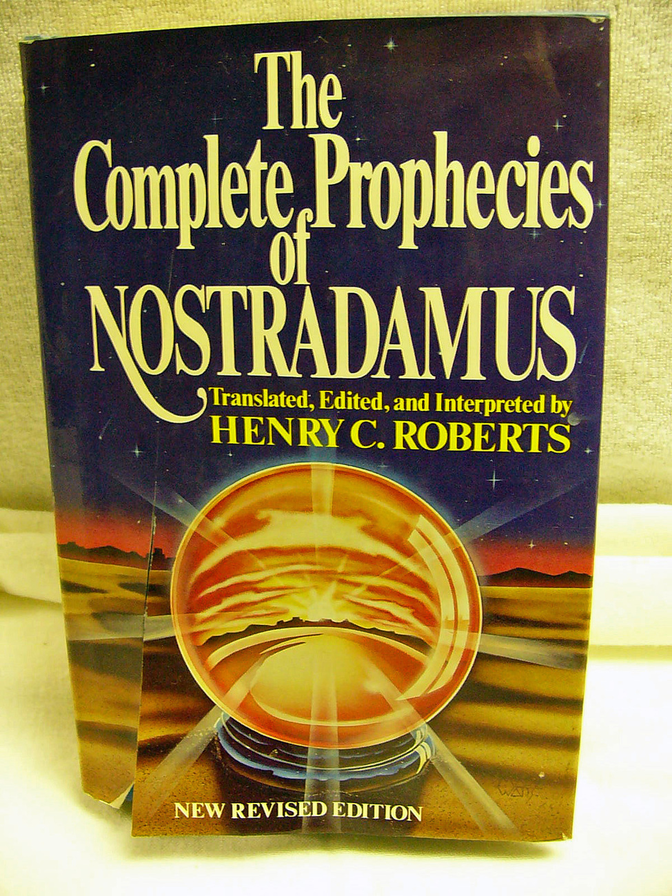 Complete Prophecies Of Nostradamus 1982 Roberts Hb - Fiction & Literature