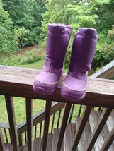 Girl's purple boots size 4m - $11.88