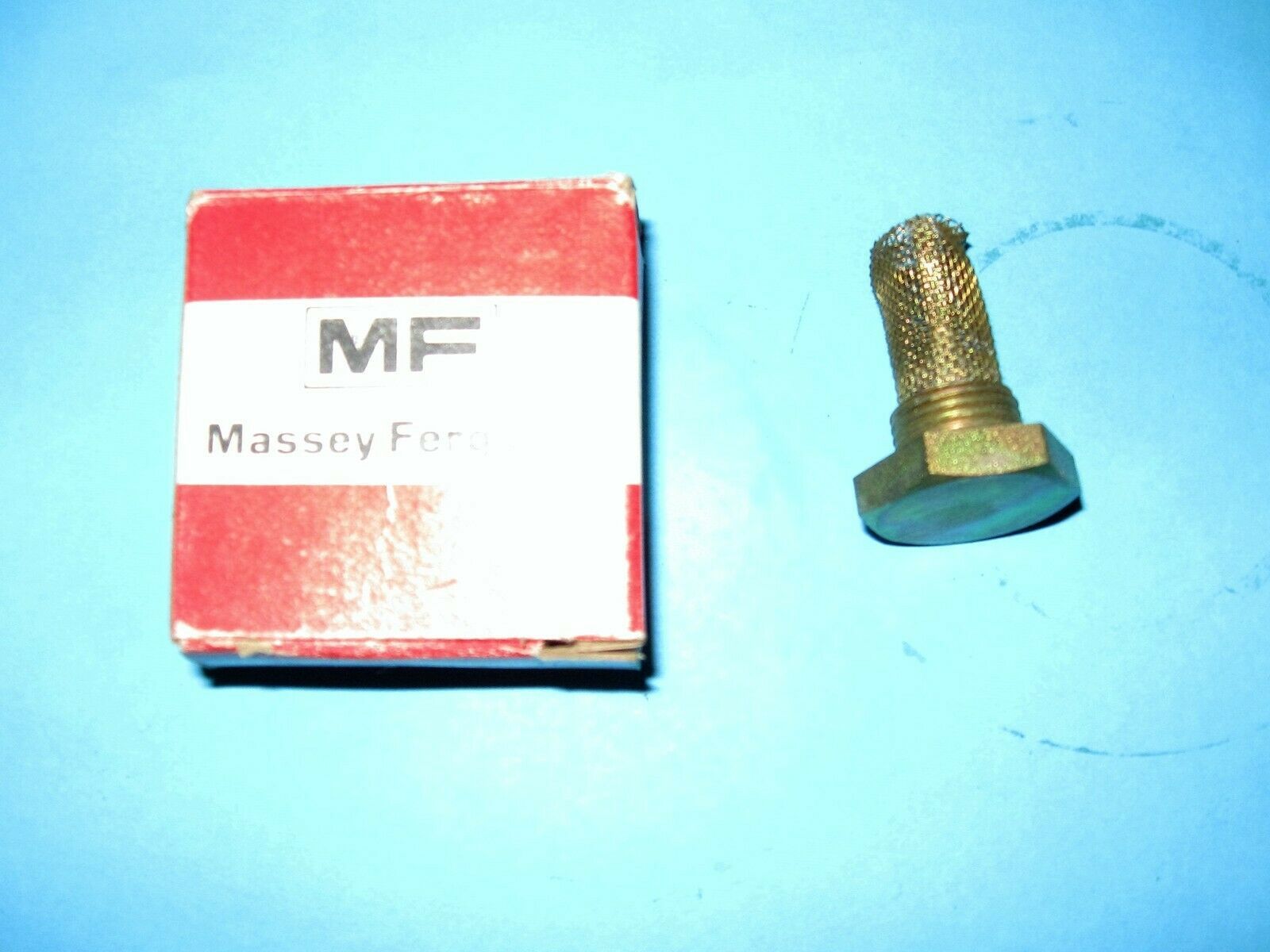 Massey Tractor NOS Fuel Tank Drain Plug Part 527742m91 Tractor Parts