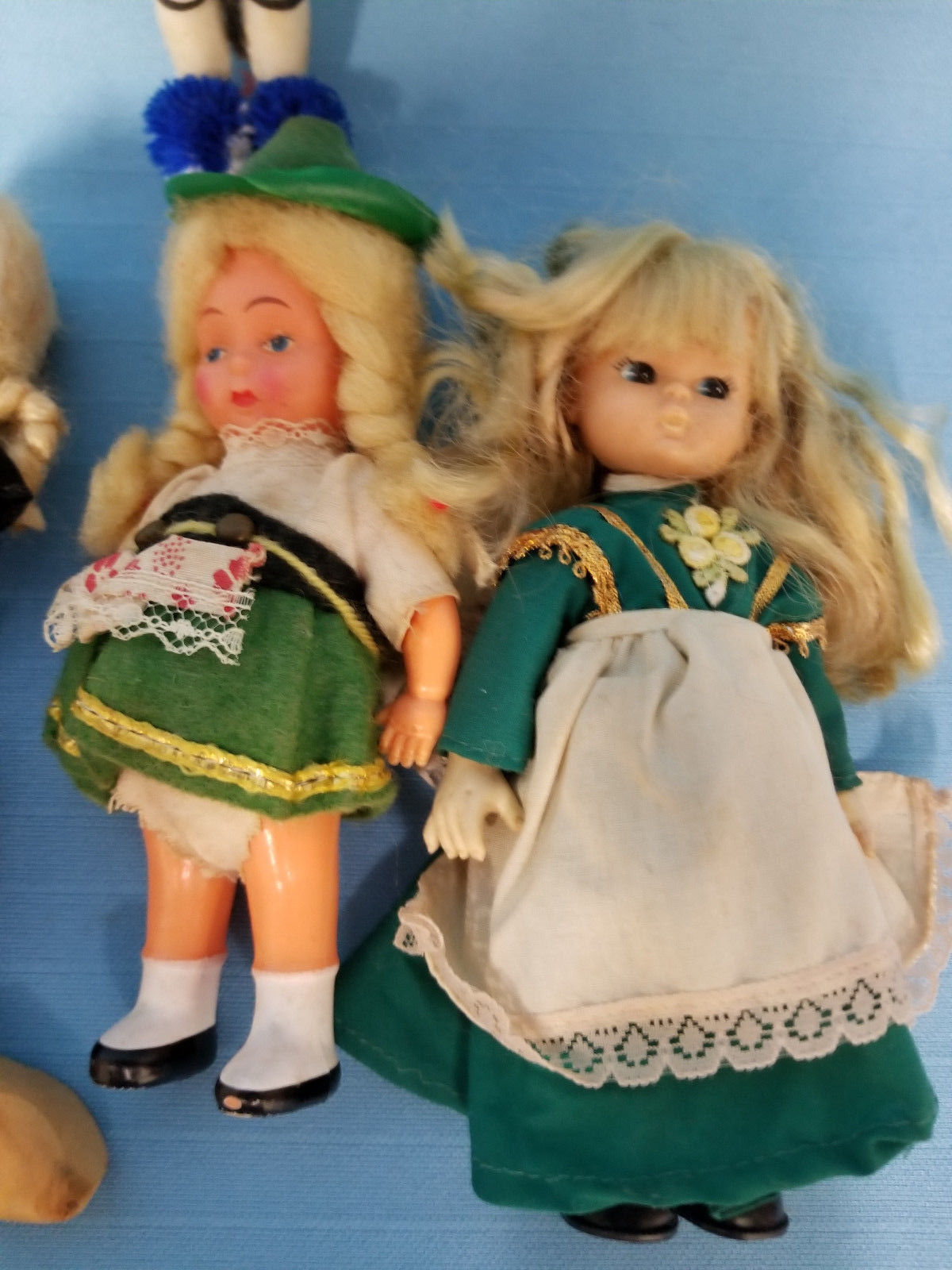 small plastic dolls for crafts