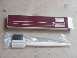 brow and lash (all in one) brush avon new - $8.21