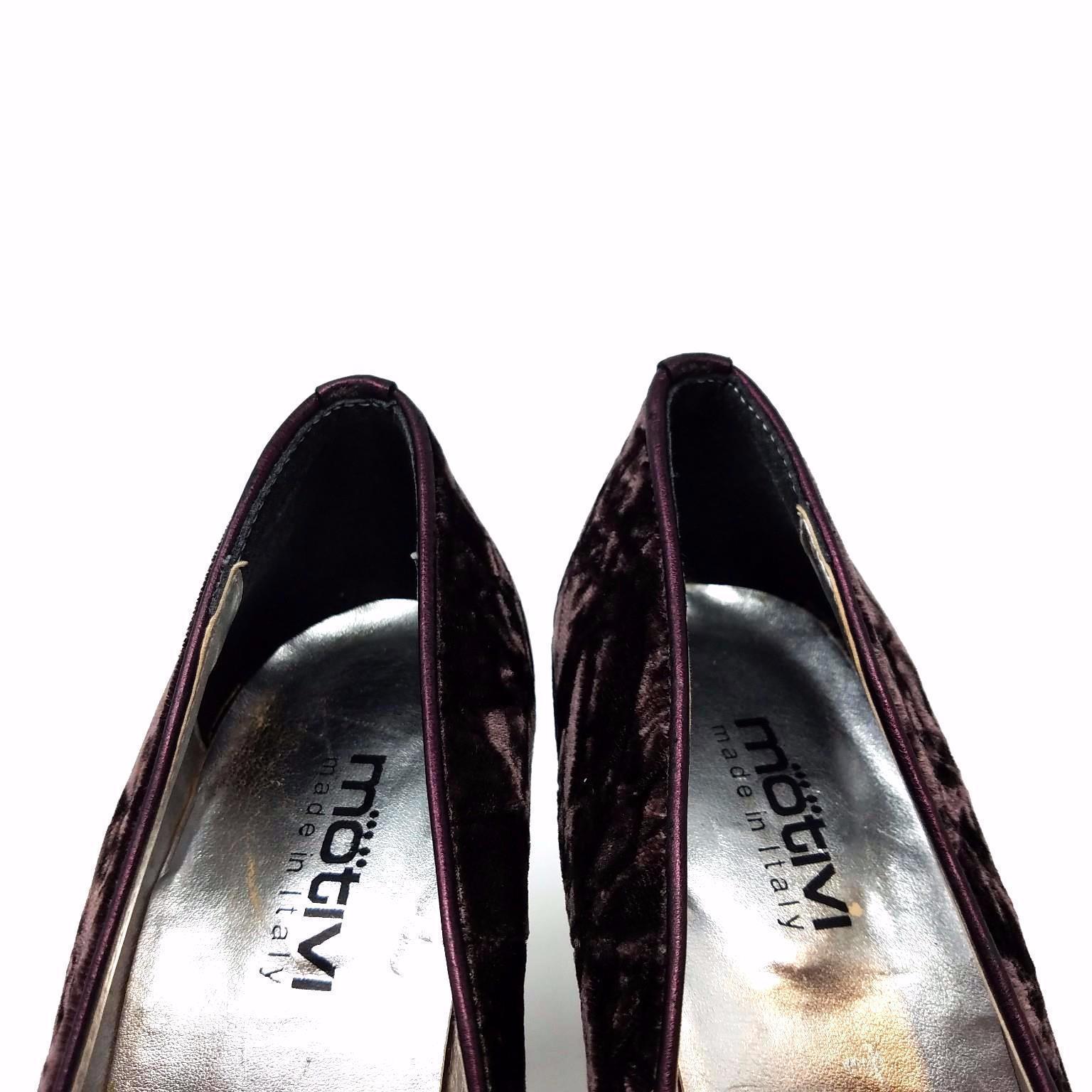 pumps in mauve