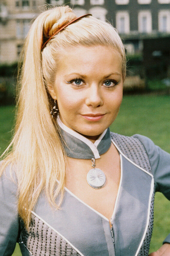 Glynis Barber As Soolin In Blakes 7 11x17 Mini Poster 2000 Now 