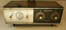 Vintage Zenith Solid State Alarm Clock Radio Model E-266W-1 Brown Retro - $39.40