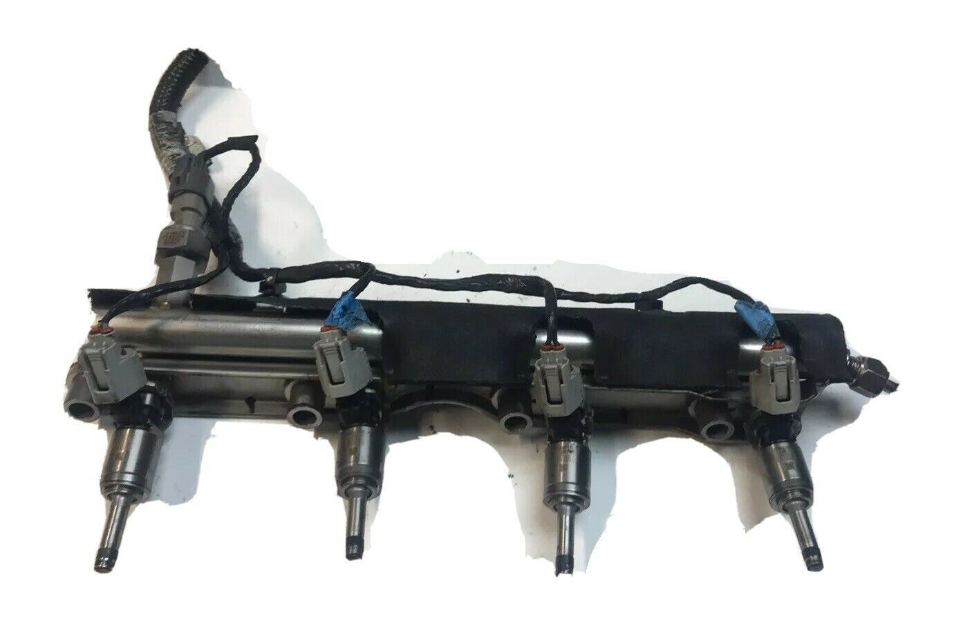 2012 Ford Focus 2.0L Fuel Rail w/ Injectors & Fuel Pressure Sensor