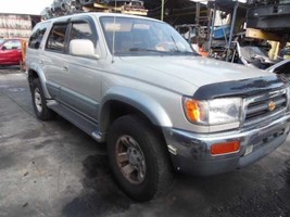 96 97 98 99 00 01 02 TOYOTA 4 RUNNER R. FRONT DOOR LIMITED BODY SIDE MOU... - $246.51