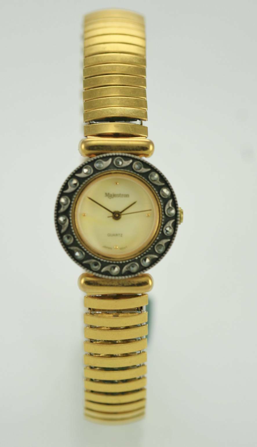 Majestron Beige Women's Stainless Gold Stretch Quartz Battery Watch ...