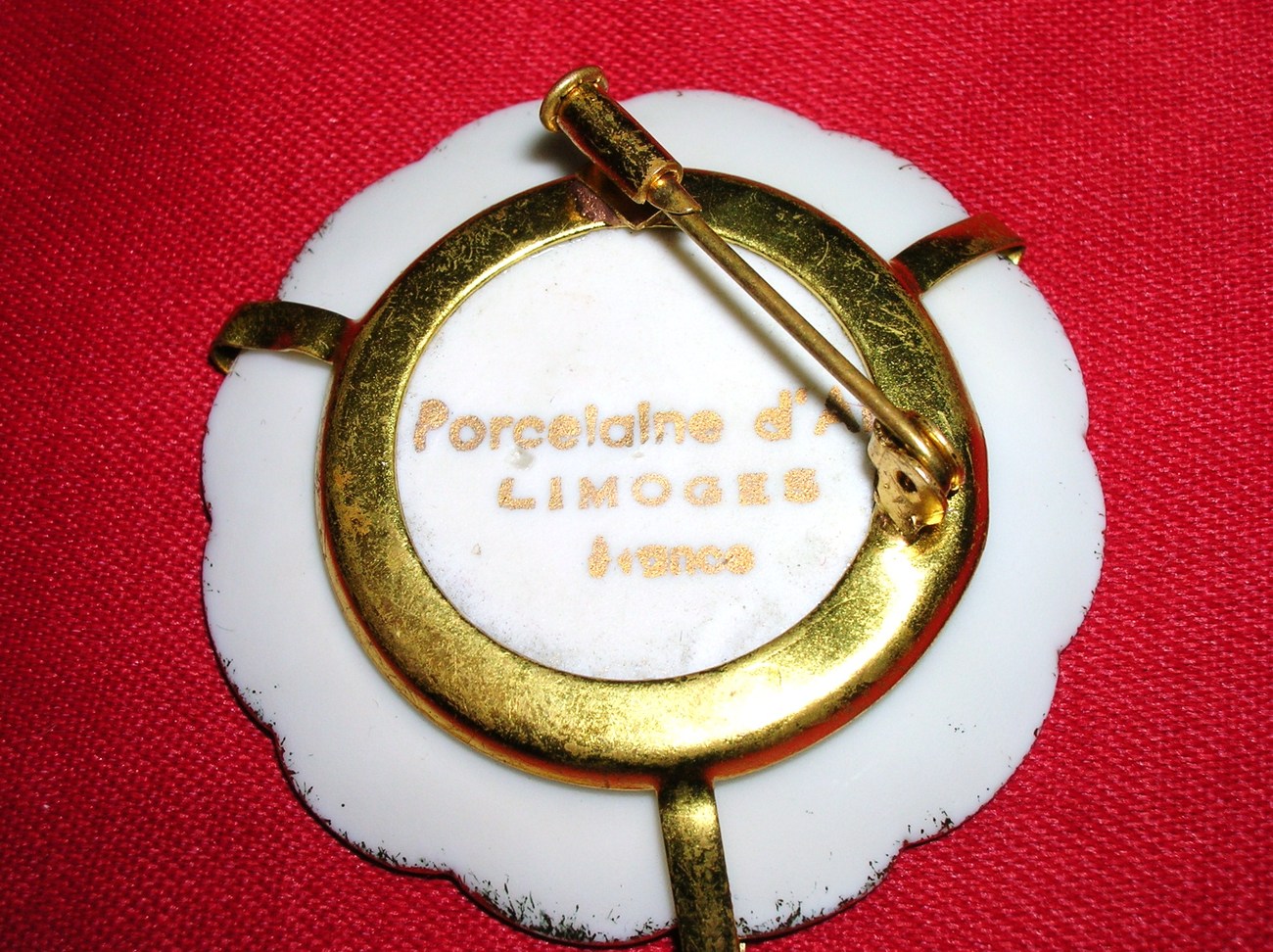 LIMOGES FRANCE PORCELAIN VICTORIAN PAINTED LADY BROOCH PIN SIGNED