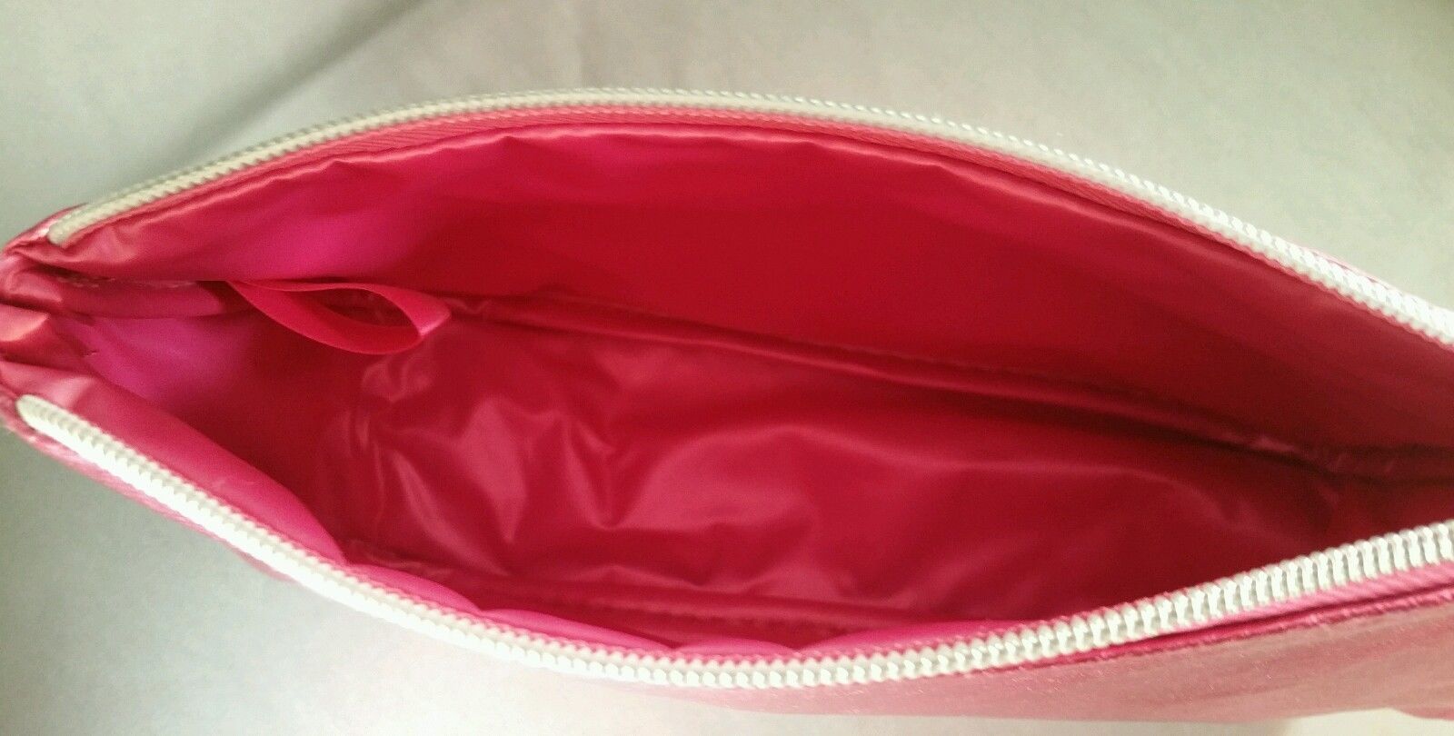 elizabeth arden make up bag