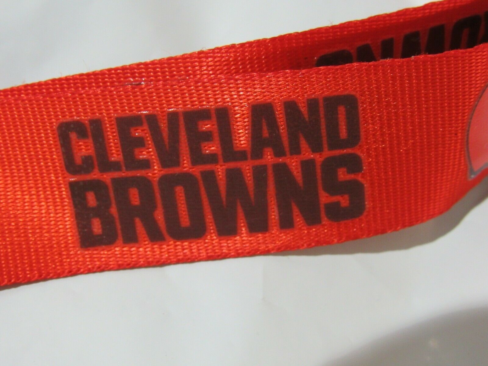 NFL Cleveland Browns Team Logo Reversible Lanyard Keychain 