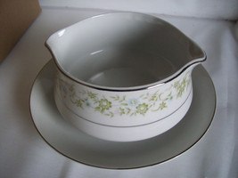 Royal Wentworth Pauline Gravy Boat Attached Underplate pattern 8695 silver trim - $14.99