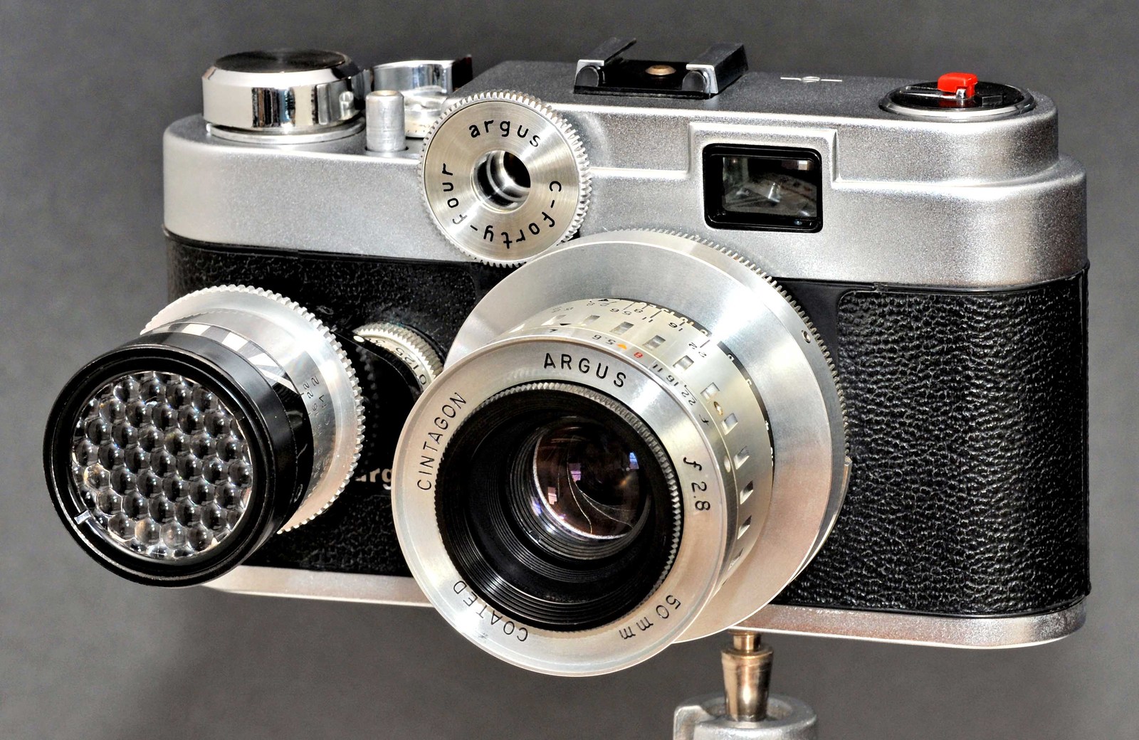 Argus C44R 35mm Camera w Cintagon 50mm f/2.8 Lens Cfortyfour R MiNTY
