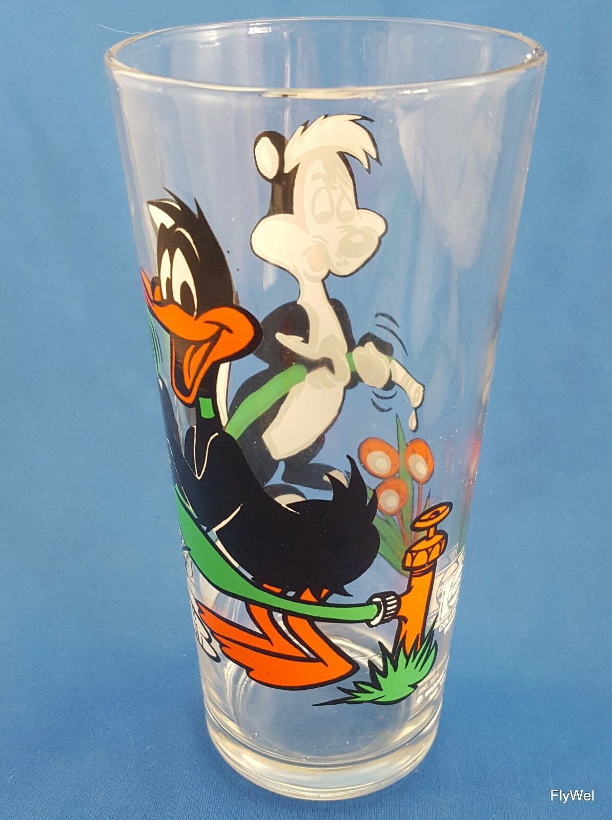 Warner Bros Looney Tunes Daffy Duck Pepe Lepew Pepsi Glass 1976 Tumbler