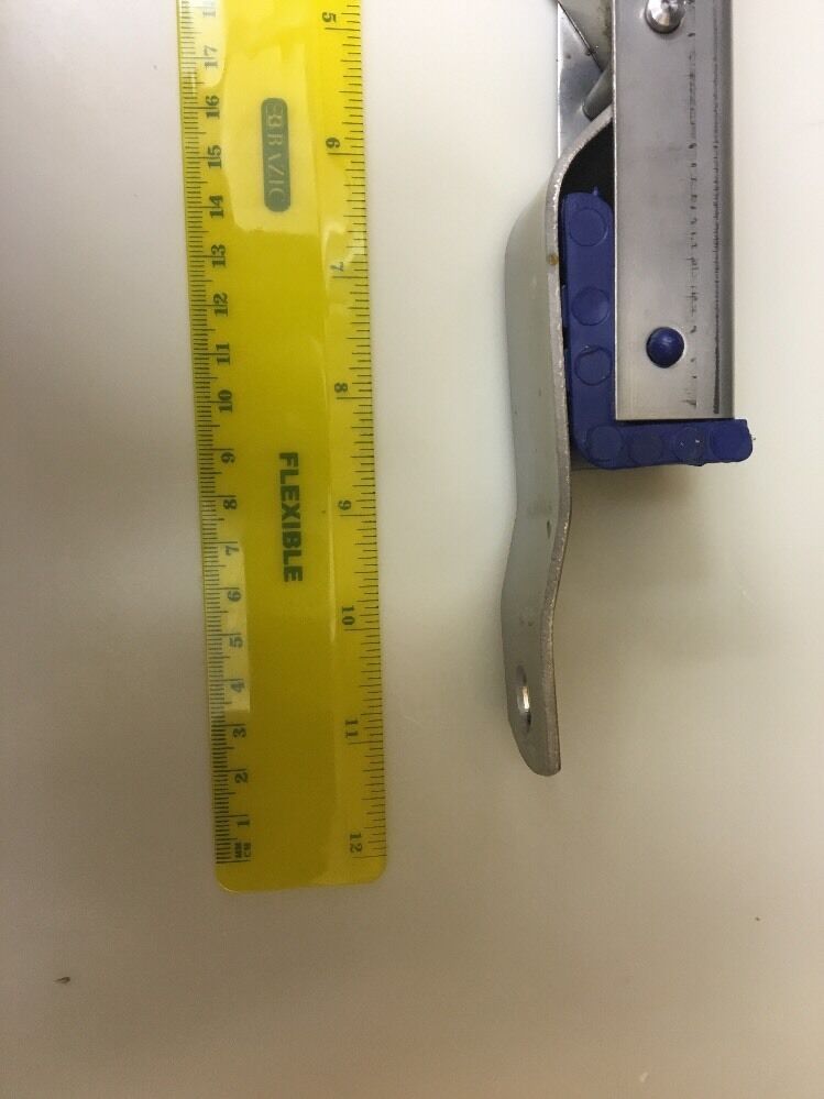 Stainless Steel Automobile Floor Mat Holder for Car Wash or detail