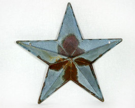 Country Galvanized 12 Inch Rusty Star Wall Pocket - £11.51 GBP
