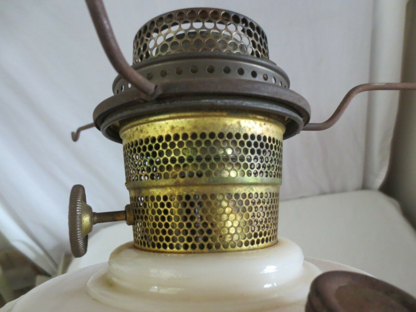 Antique Aladdin Oil Lamp& Chimney Alacite and 39 similar items